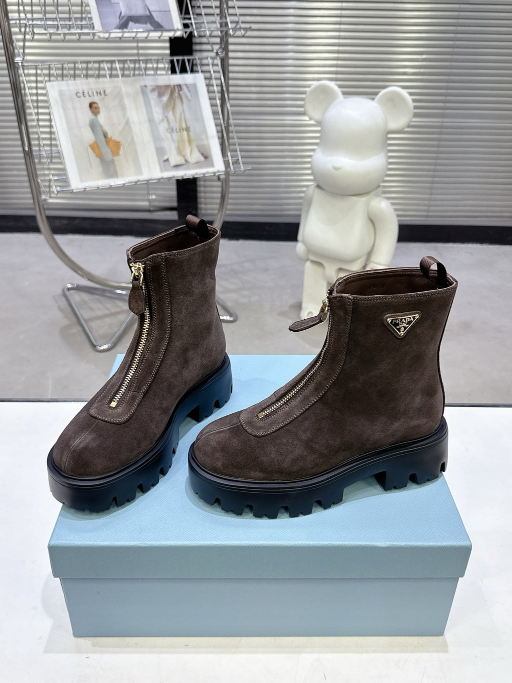 PRADA 25S ZIP-UP ANKLE BOOTS IN RK BROWN SUEDE