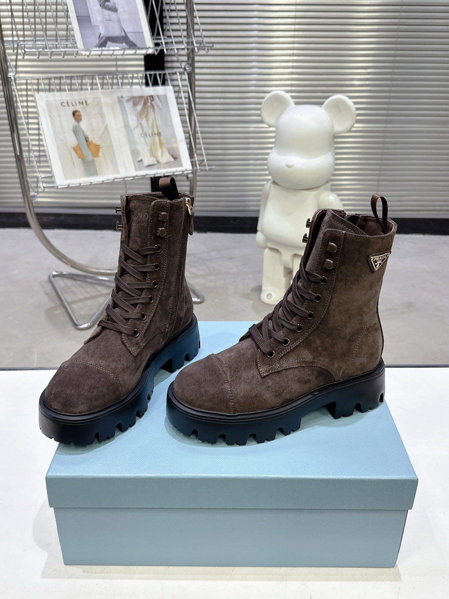 PRADA 25S WARRIOR BOOTS IN RK BROWN SUEDE