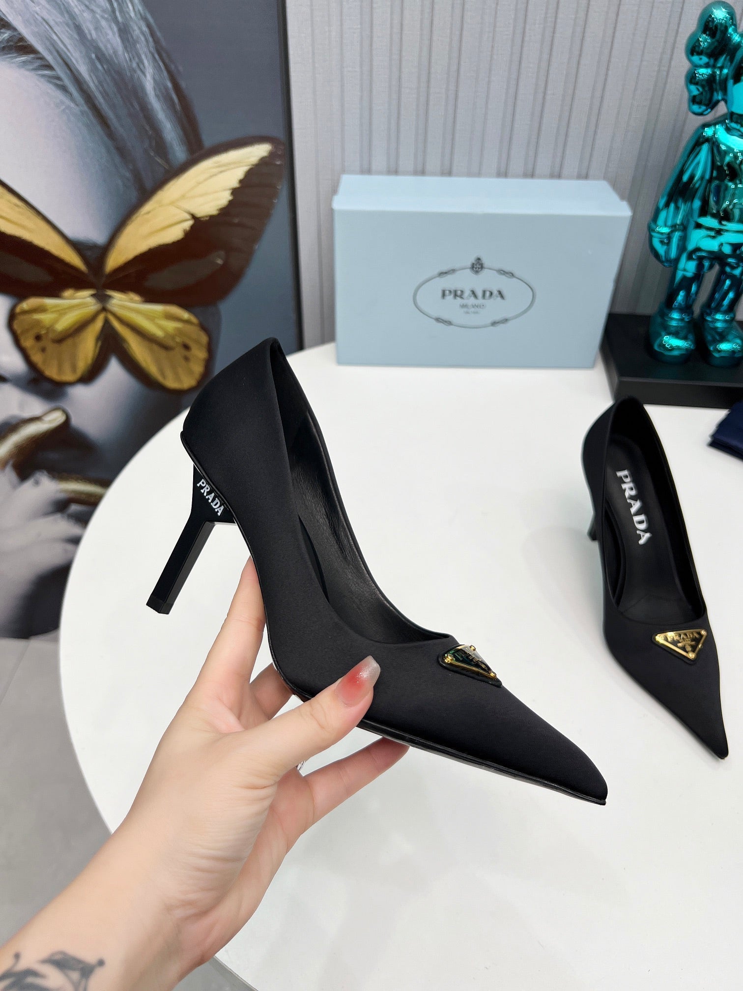 PRADA HIGH-HEEL PUMPS IN BLACK SATIN