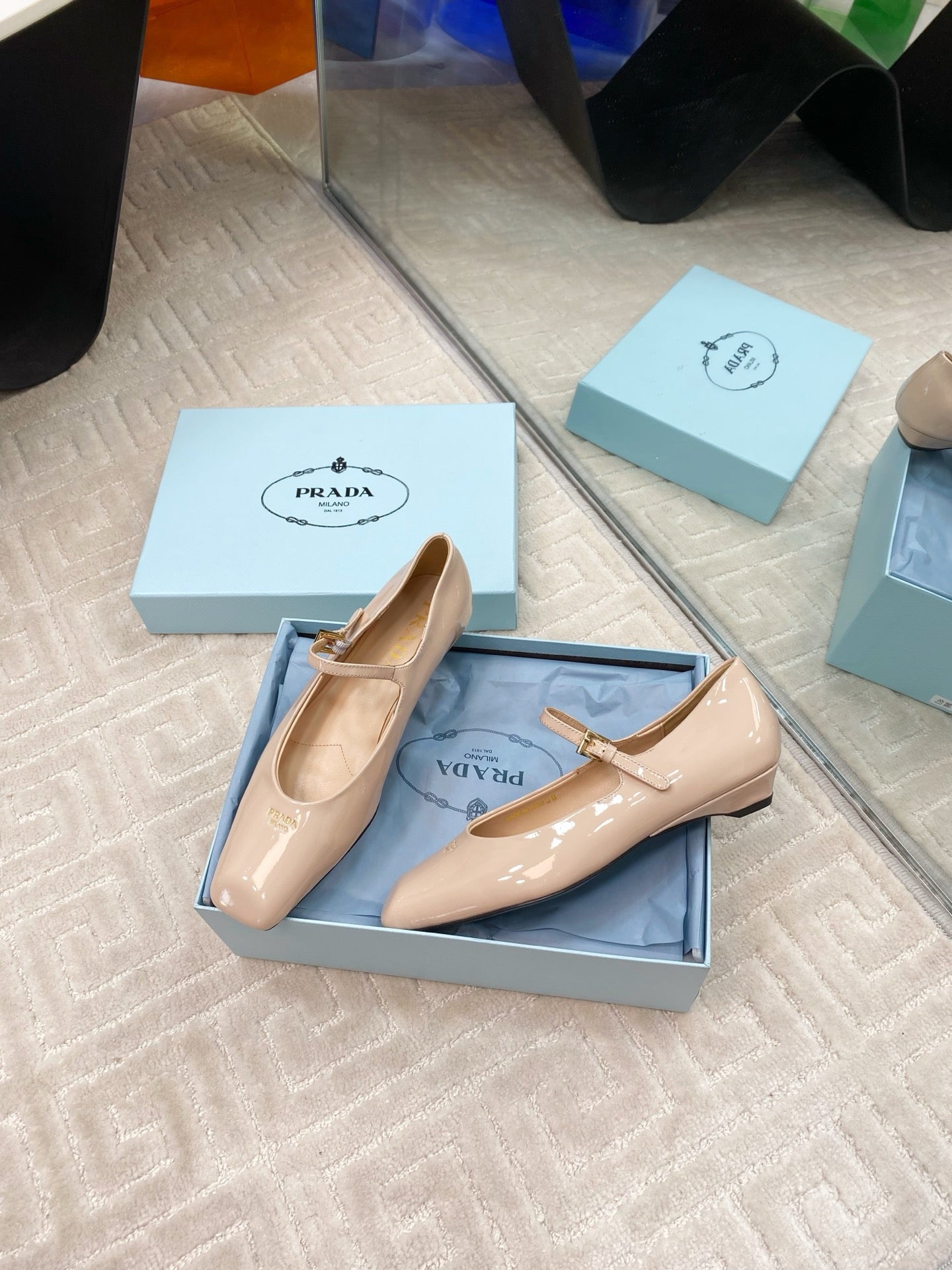 PRADA MARY JANE FLATS SQUARE TOE IN BEIGE PATENT SHEEPSKIN